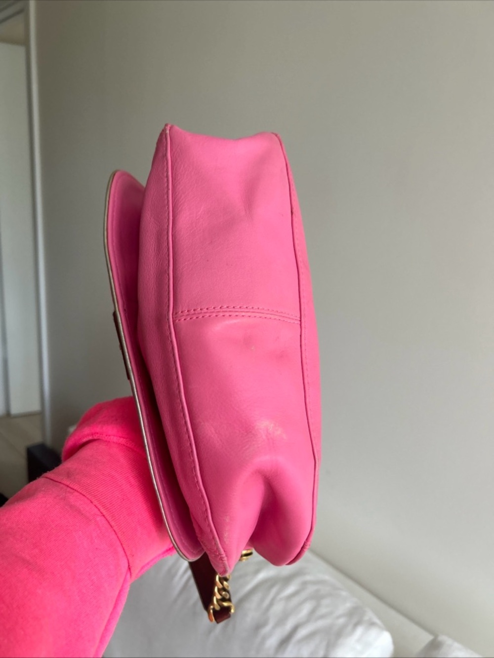 Y2K Juicy Couture Barbie Pink Leather Flap Shoulder Bag with Crystal Heart - Picture 9 of 11